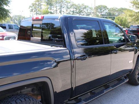 Used 2016 GMC Sierra 1500 SLT w/ All-Terrain Package AWD/4WD image 11