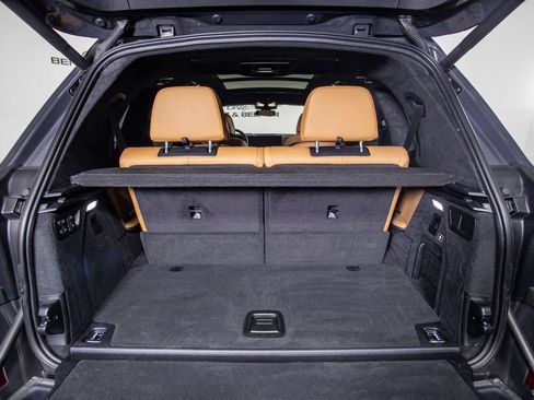 Used 2023 BMW X7 xDrive40i w/ M Sport Package AWD/4WD image 13