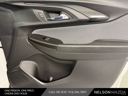 Used 2022 Chevrolet TrailBlazer LT w/ Convenience Package FWD image 43