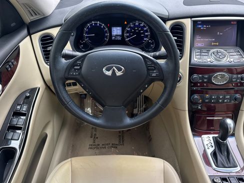 Used 2017 INFINITI QX50 AWD w/ Technology Package image 28