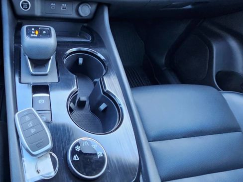 Used 2023 Nissan Rogue SV w/ SV Premium Package image 16