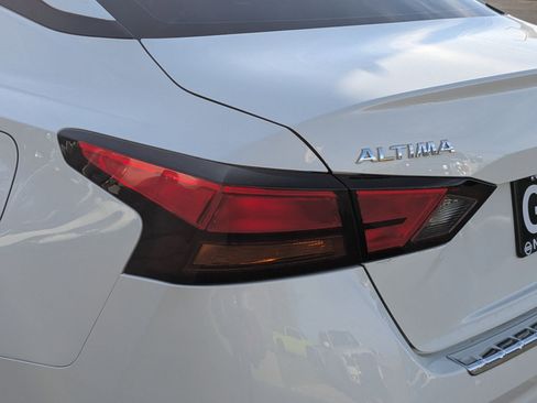 Used 2021 Nissan Altima 2.5 SV image 13