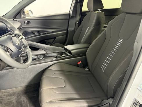 Used 2026 Hyundai Elantra Sport FWD image 21