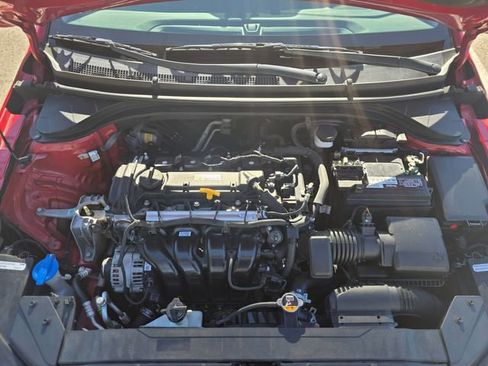 Used 2020 Hyundai Elantra SEL image 35