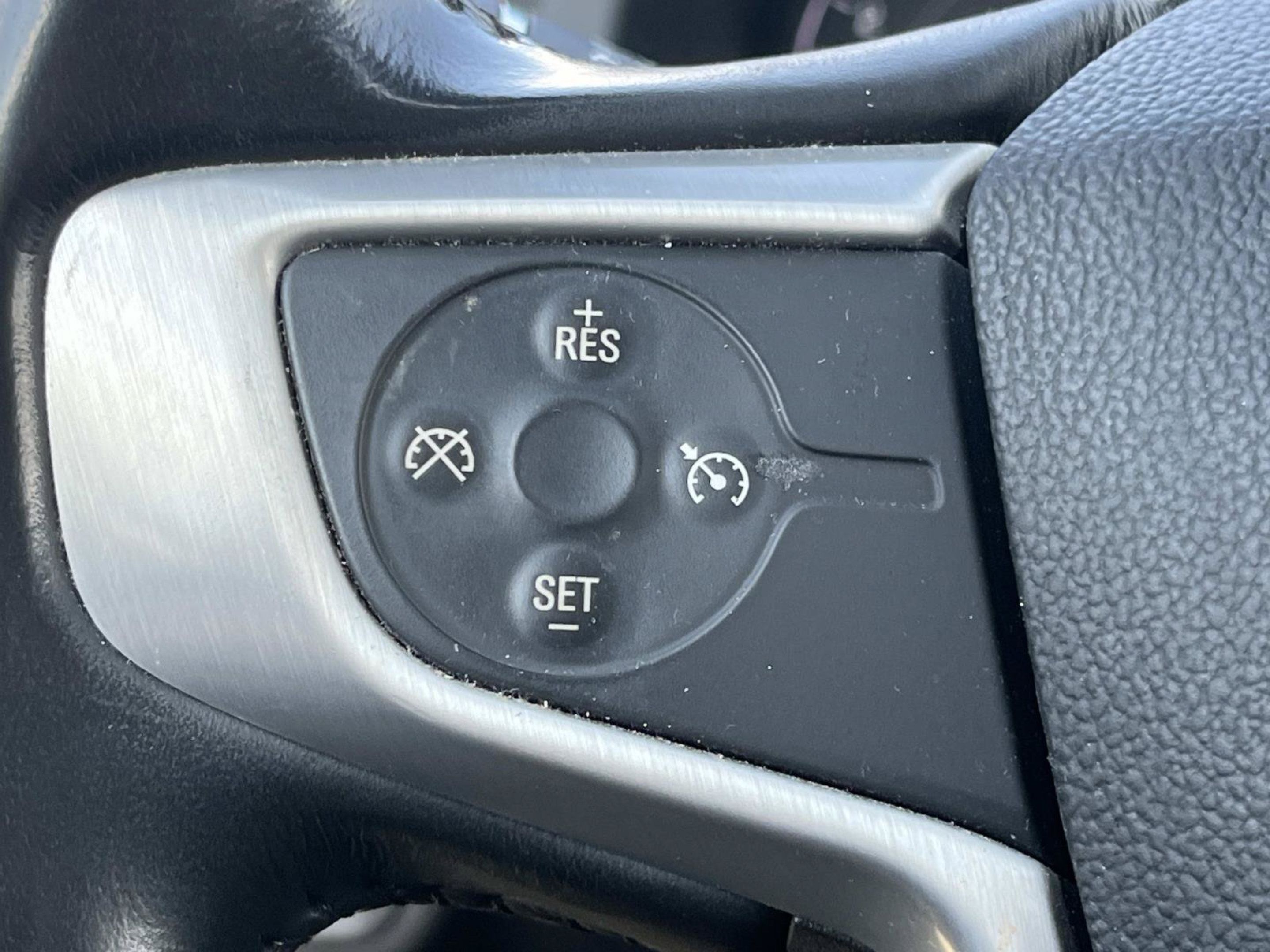 Used 2019 GMC Acadia SLT FWD image 33