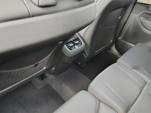New 2026 Volvo XC90 B6 Plus w/ Protection Package Premier image 29