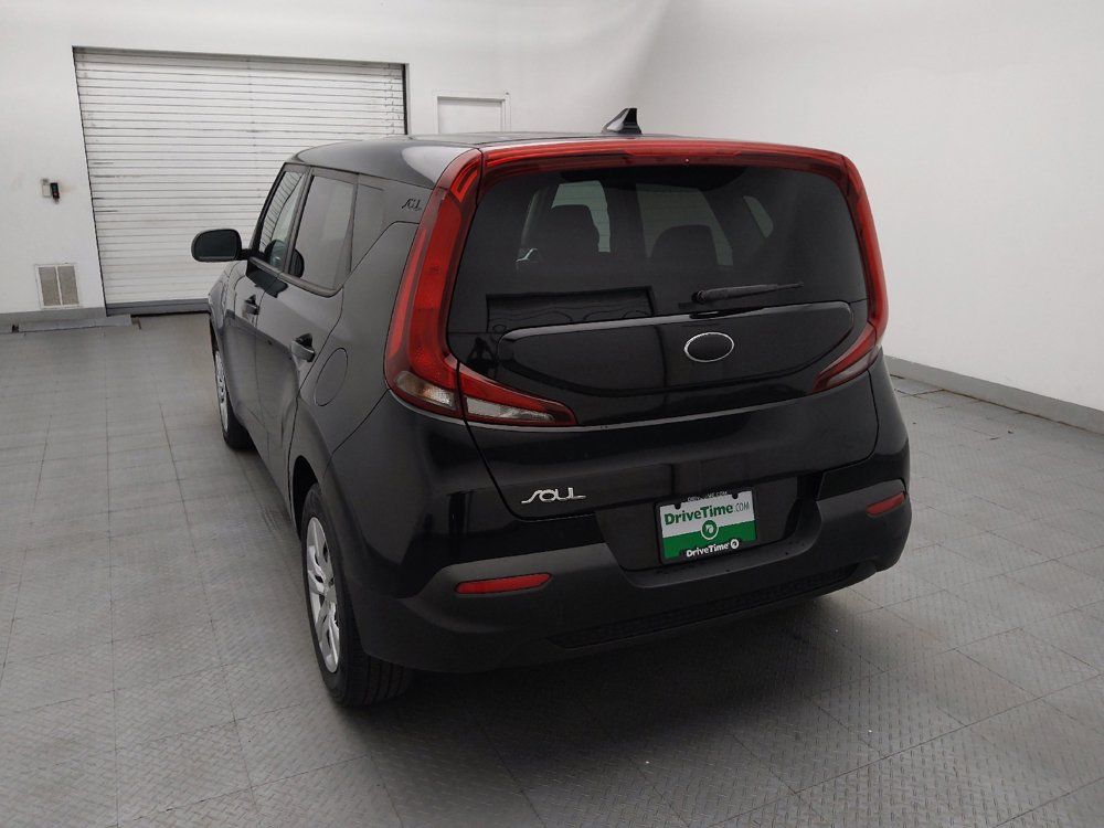 Used 2020 Kia Soul LX FWD image 6