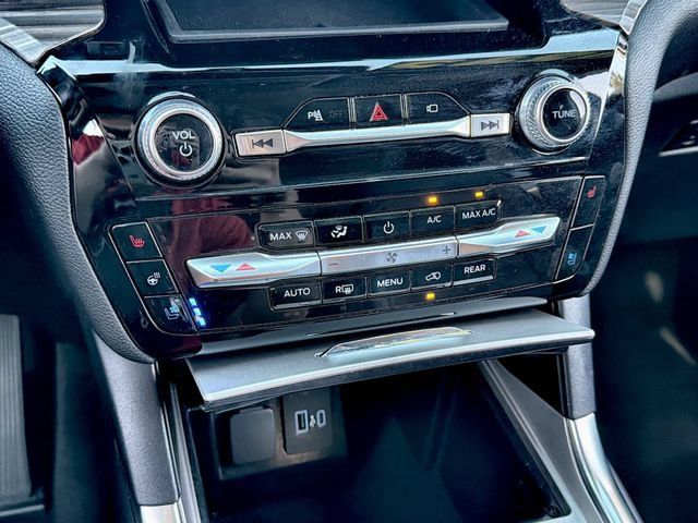 Used 2023 Ford Explorer Limited RWD image 19