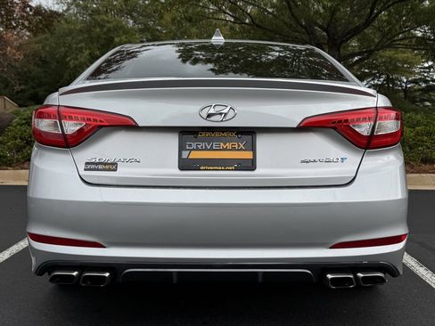 Used 2015 Hyundai Sonata Sport 2.0T image 8