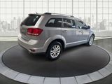 Used 2016 Dodge Journey SXT w/ Comfort/Convenience Group image 2