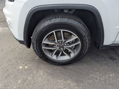 Certified 2022 Jeep Grand Cherokee Limited w/ Tech Group image 29