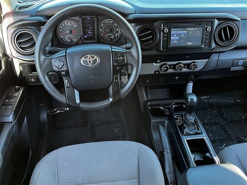 Used 2019 Toyota Tacoma SR image 10