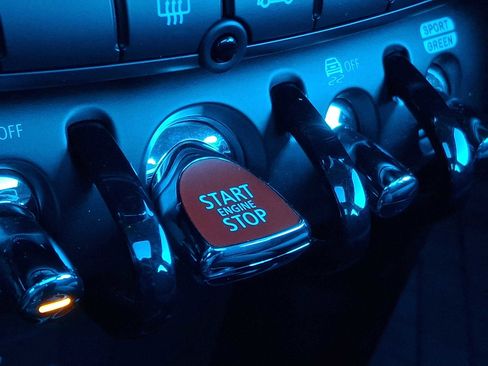 Certified 2023 MINI Cooper S image 21