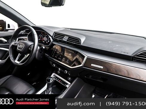 Used 2025 Audi Q3 2.0T Premium Plus w/ Premium Plus Package image 17