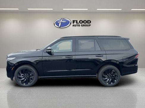 New 2026 Lincoln Navigator Reserve w/ Jet Appearance Package AWD/4WD image 5