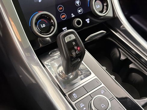 Used 2020 Land Rover Range Rover Sport HSE image 16