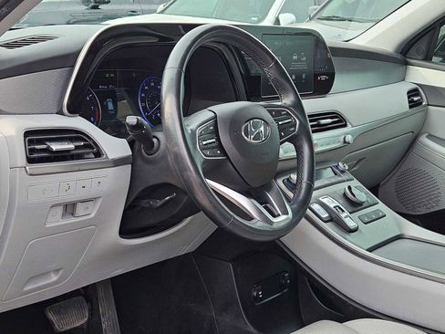 Used 2020 Hyundai Palisade SEL w/ Premium Package image 3