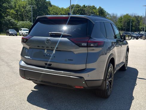 New 2026 Nissan Rogue Dark Armor AWD/4WD image 5
