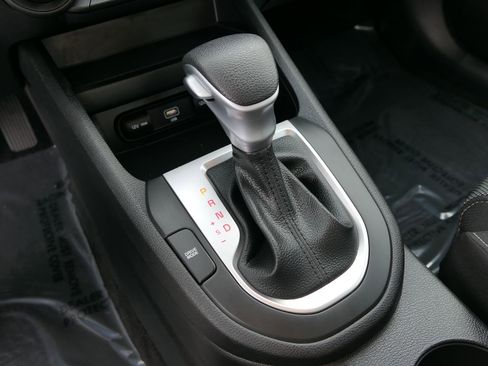 Used 2023 Kia Forte LXS w/ LXS Technology Package image 22