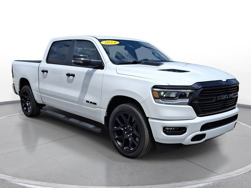 Used 2024 RAM 1500 Laramie AWD/4WD image 1
