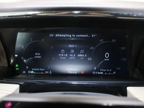 Used 2023 Lincoln Navigator Reserve image 42