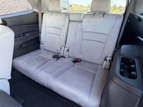 Used 2019 Honda Pilot LX image 29