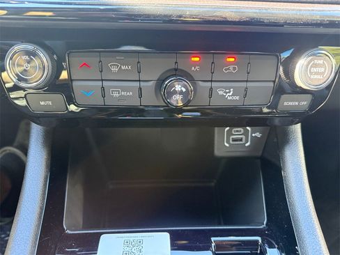 New 2026 Jeep Compass Latitude image 26