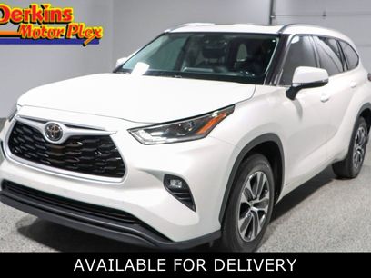 Used 2021 Toyota Highlander XLE