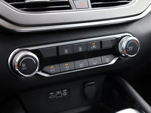 New 2025 Nissan Altima 2.5 SR image 19