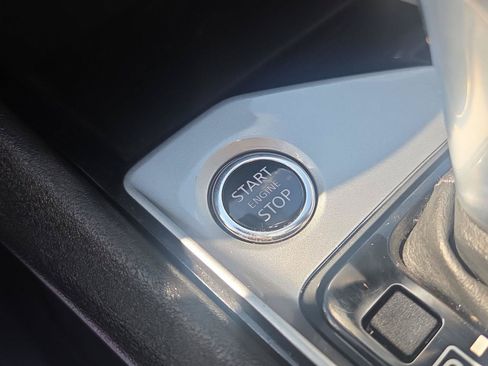 Used 2024 Nissan Altima 2.5 SV AWD/4WD image 25