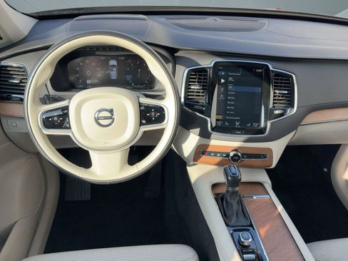 Used 2020 Volvo XC90 T6 Inscription w/ Protection Package image 28