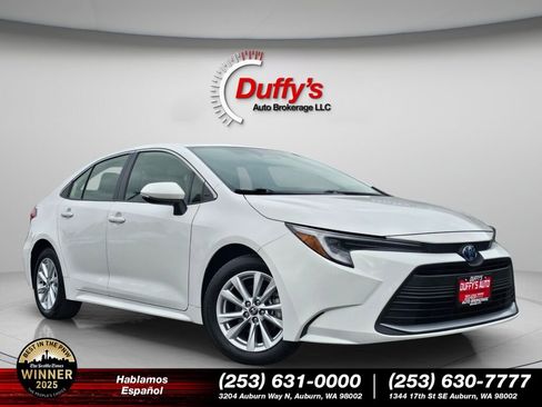 Used 2023 Toyota Corolla XLE image 1