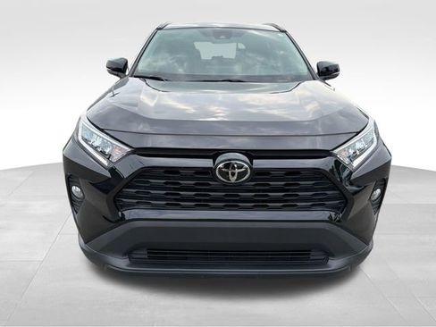 Used 2021 Toyota RAV4 XLE AWD/4WD image 2