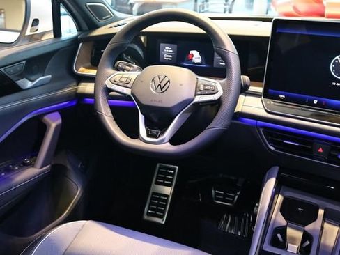 New 2026 Volkswagen Tiguan SEL R-Line image 23