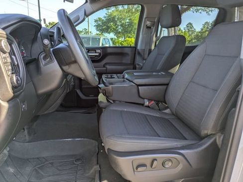 Used 2022 Chevrolet Silverado 1500 Custom AWD/4WD image 18