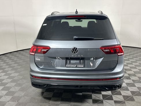 Used 2022 Volkswagen Tiguan SE R-Line FWD image 4