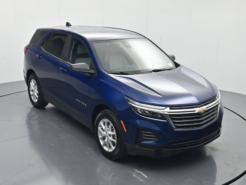 Used 2023 Chevrolet Equinox LS w/ LS Convenience Package FWD image 29