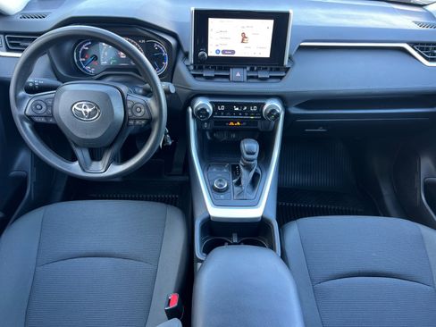 Used 2023 Toyota RAV4 LE image 13