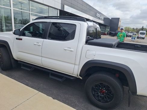 Used 2018 Toyota Tacoma TRD Pro image 8