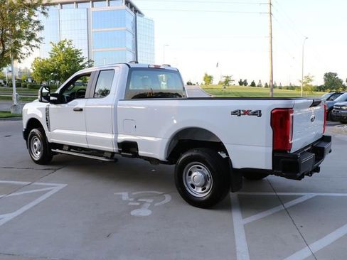 Used 2024 Ford F350 XL AWD/4WD image 4
