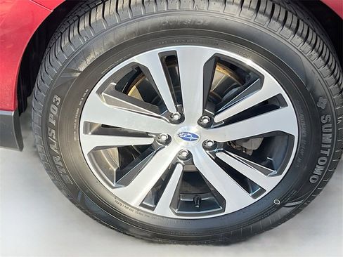 Used 2018 Subaru Outback 2.5i Limited w/ Popular Package #2 image 32