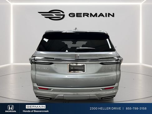 Used 2026 Buick Enclave Avenir w/ Super Cruise Package FWD image 7