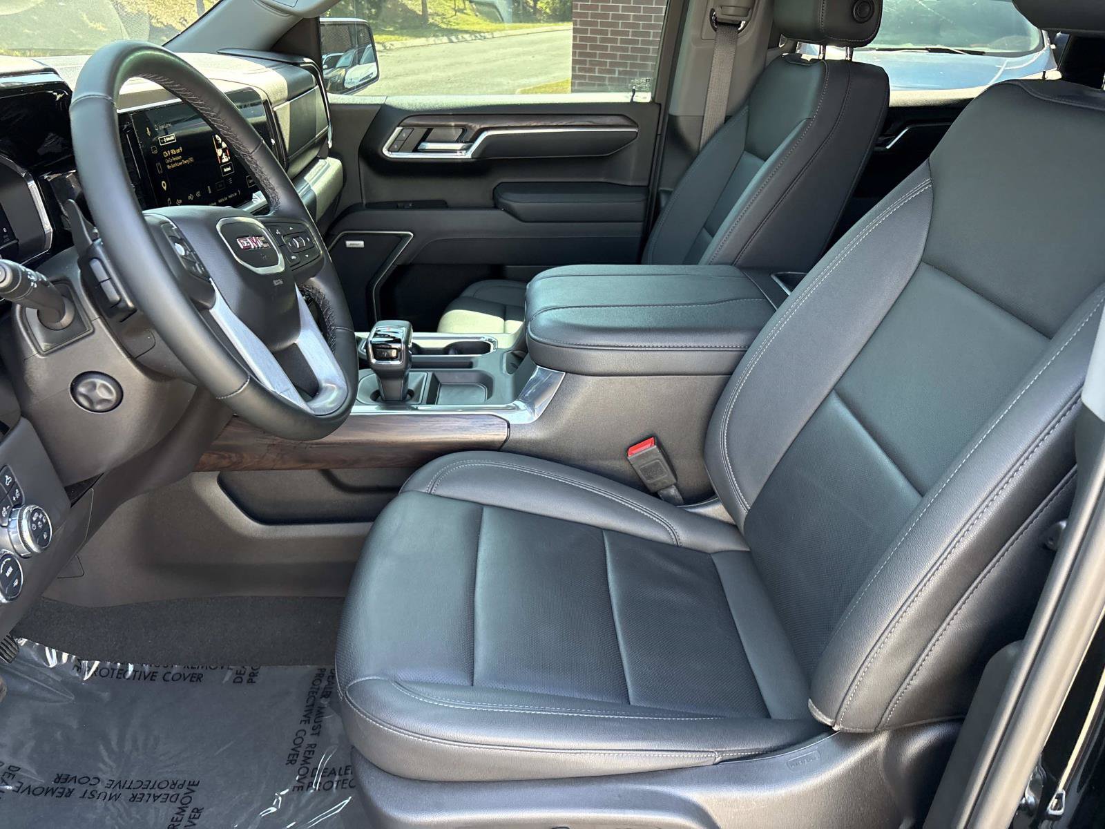 Used 2025 GMC Sierra 1500 SLT w/ SLT Premium Package AWD/4WD image 16