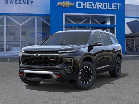 New 2026 Chevrolet Traverse Z71 w/ Driver Confidence Package AWD/4WD image 6
