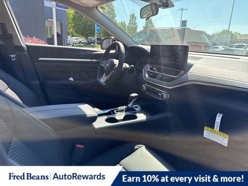 New 2026 Nissan Altima 2.5 SR FWD image 12