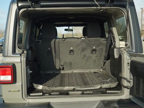 Used 2021 Jeep Wrangler Unlimited Sport image 18