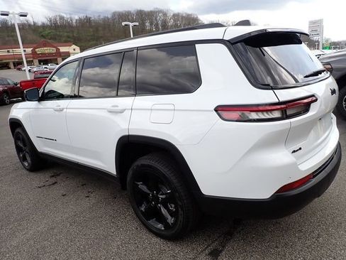 New 2025 Jeep Grand Cherokee L Limited w/ Black Appearance Package image 3