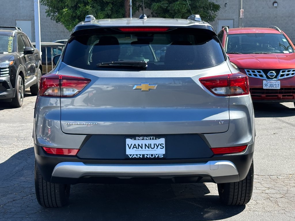Used 2025 Chevrolet TrailBlazer LT FWD image 6
