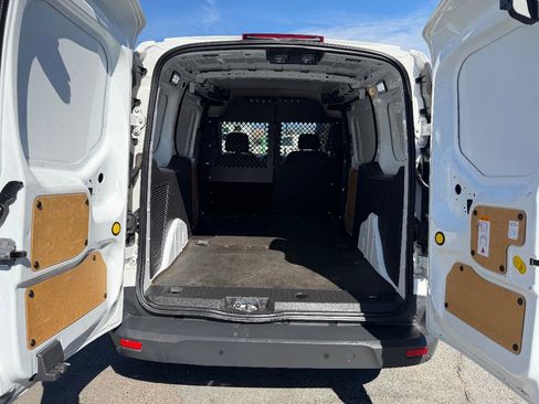 Used 2017 Ford Transit Connect XLT image 22