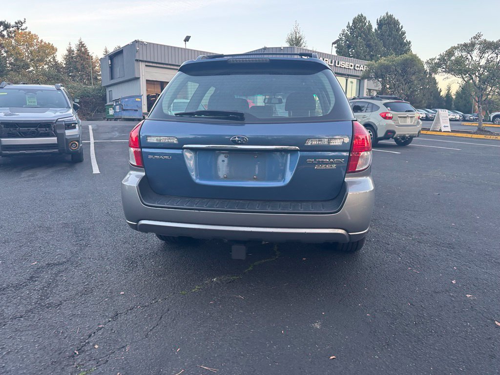 Used 2009 Subaru Outback 2.5i Special Edition AWD/4WD image 3